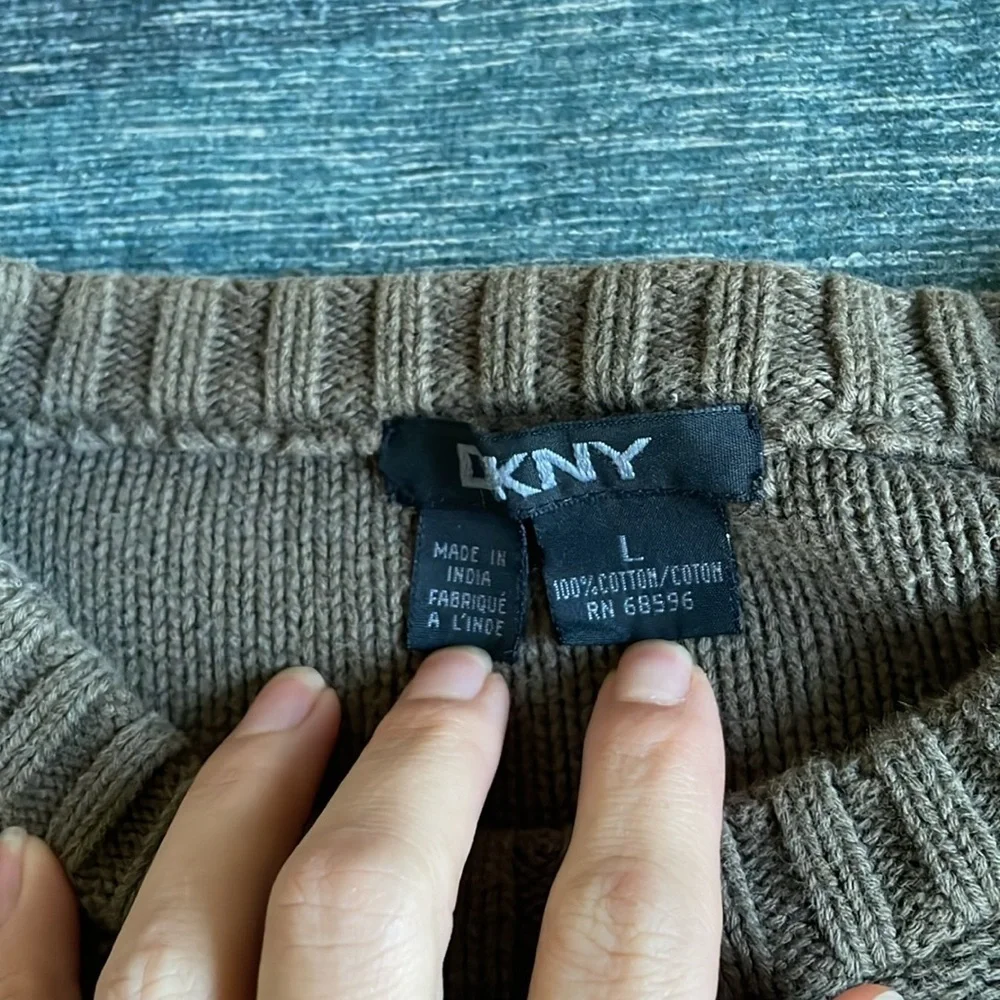 DKNY Vintage Fall Green Sweater with Blue Accent